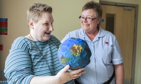 female-support-time-recovery-worker-with-patient