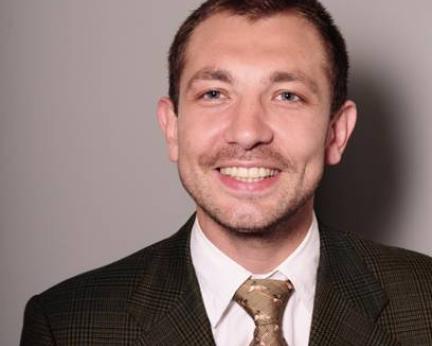 Portrait of Dr Brad Hiller 