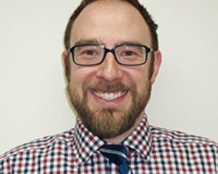 Portrait of Dr Chris Pearce