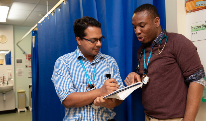 doctor_medical_support_worker_on_ward