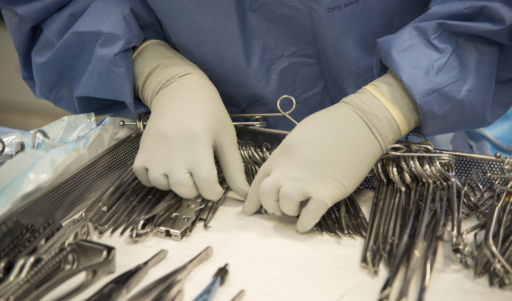 picture of a surgeon picture of a surgeon