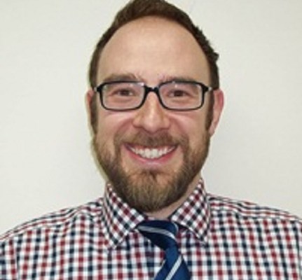 Portrait of Dr Chris Pearce Portrait of Dr Chris Pearce
