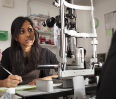 Kavita Aggarwal, ST1 Ophthalmology Kavita Aggarwal, ST1 Ophthalmology
